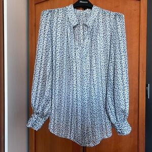 Spring/summer blue floral blouse